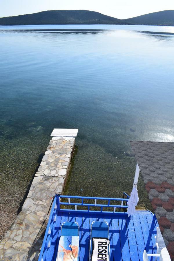 Dimitris Constantinou Villa Sourpi Exterior photo